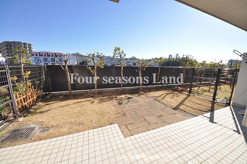 Garden. Local (12 May 2013) Shooting