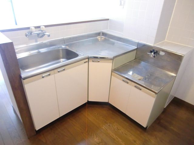 Kitchen. You can use widely for the L-shaped kitchen!