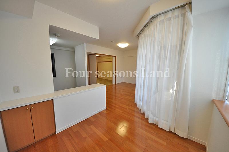 Living. Indoor (12 May 2013) Shooting