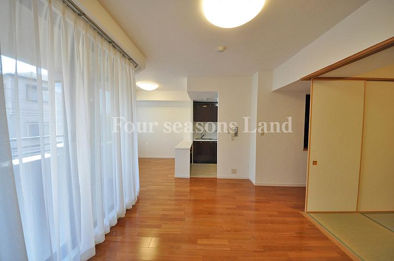 Living. Indoor (12 May 2013) Shooting