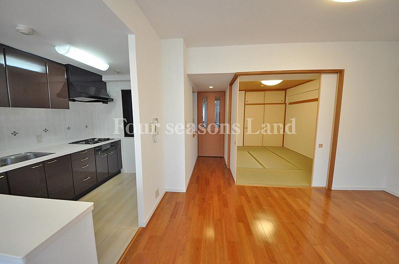 Living. Indoor (12 May 2013) Shooting