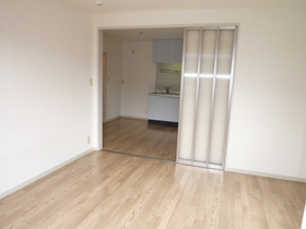 Living and room. Indoor photos Room 201 (the same type ・ Is the current state priority)
