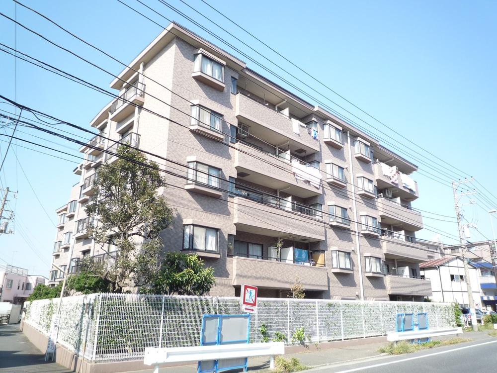 Local appearance photo. Mansion southwest side appearance (September 2013) Shooting