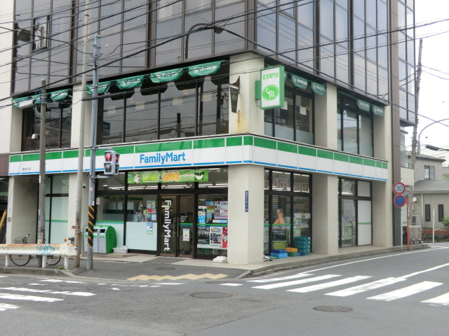 Convenience store. 477m to Family Mart (convenience store)