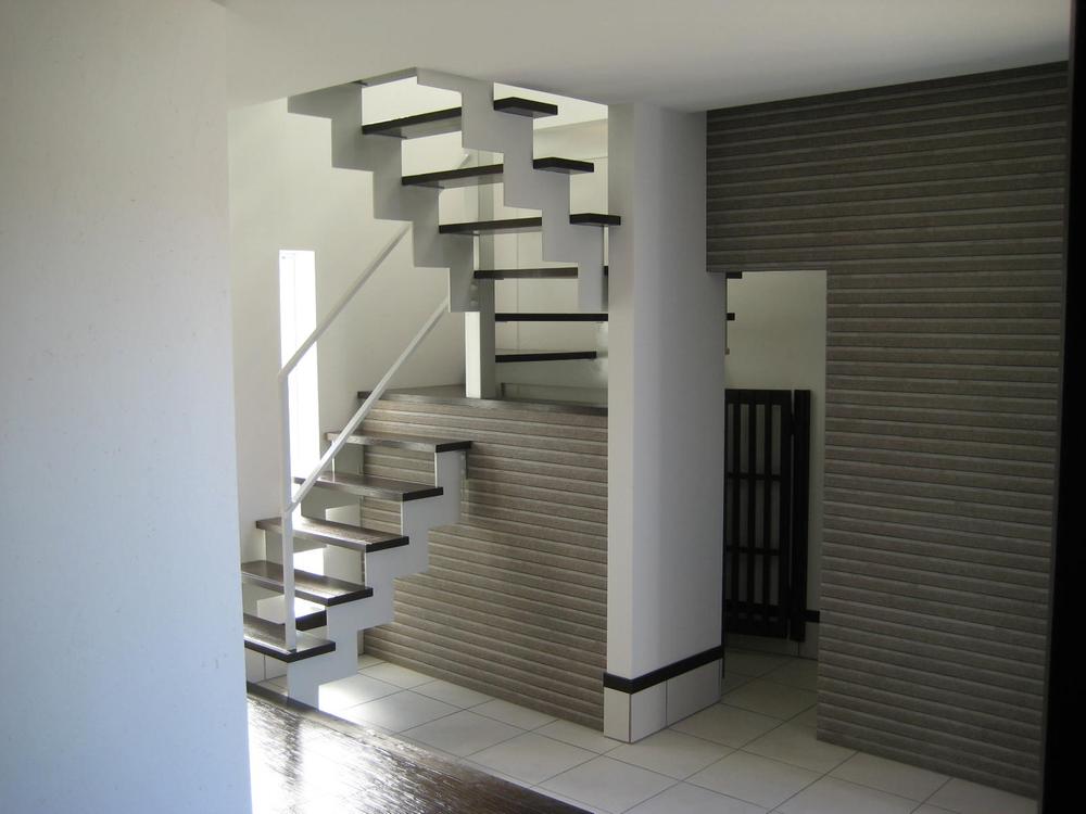 Building plan example (introspection photo). Skip stairs Storage space in the back