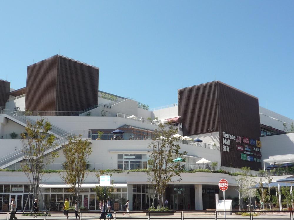 Shopping centre. 5200m to Terrace Mall Shonan Shonan largest shopping mall.