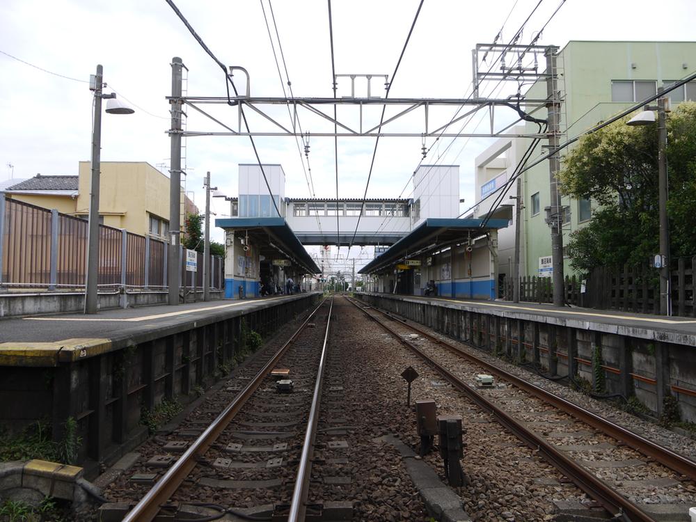 station. 450m until Kugenuma-Kaigan Station