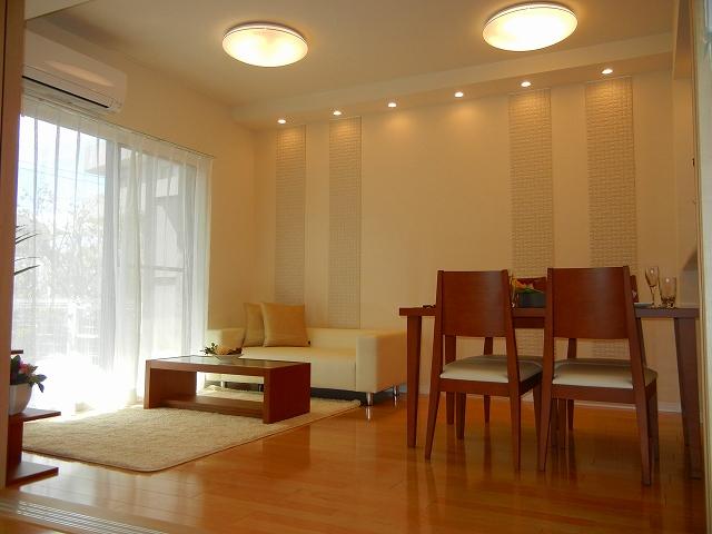 Non-living room. Indoor (September 2012) shooting