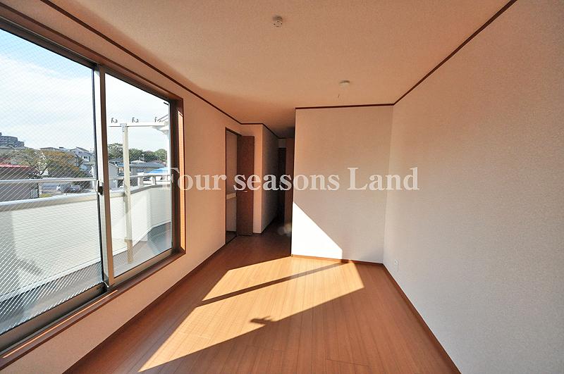 Non-living room. Indoor (11 May 2013) Shooting 1 Building