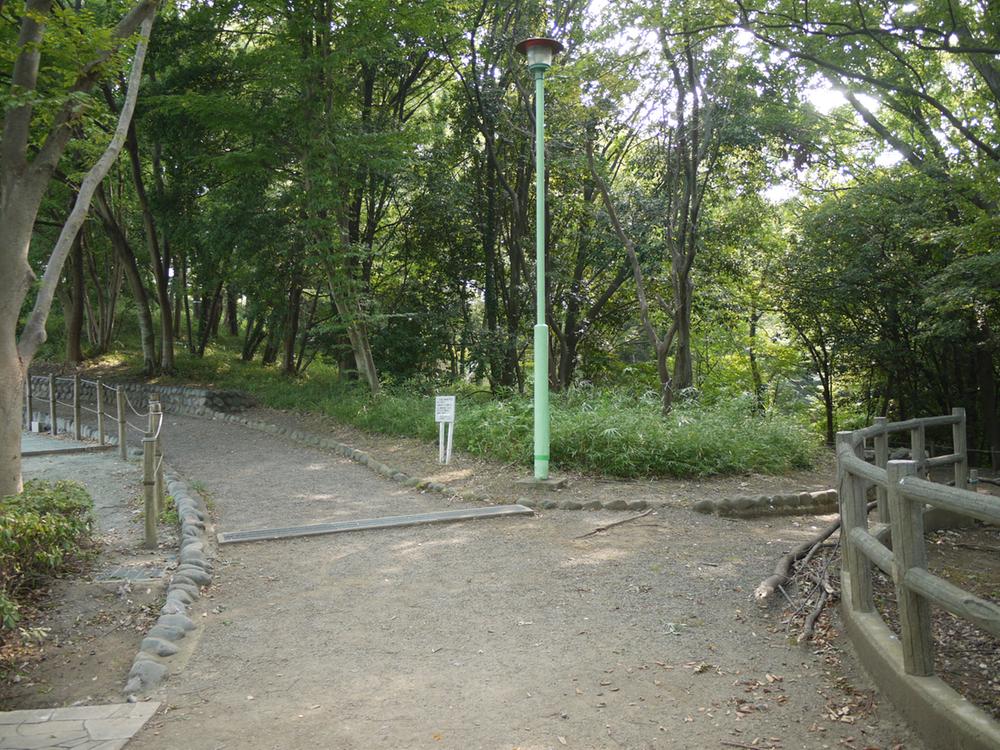 park. 1011m to Koito board park