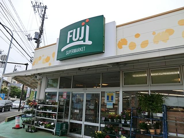 Other local. FUJI Kugenumafujigaya shop 430m