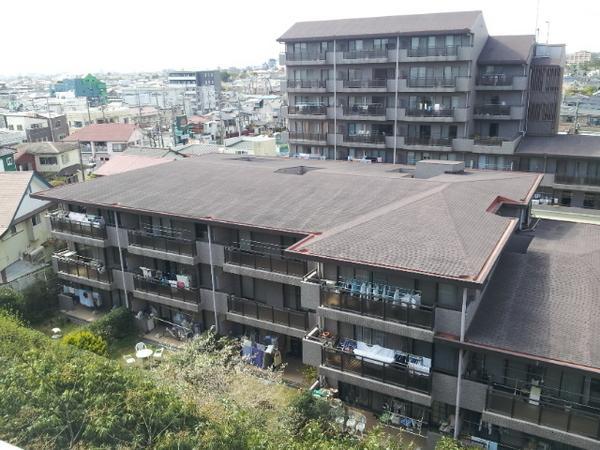 Local appearance photo. Local (April 2013) shooting south building of the top floor, Southwest Corner Room