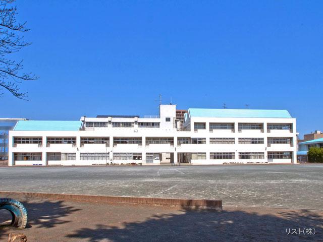 Primary school. 720m Fujisawa Municipal Avenue Elementary School until the Fujisawa Municipal Avenue Elementary School Distance 720m