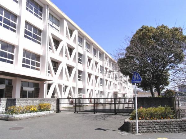 Primary school. Muraoka to elementary school 630m
