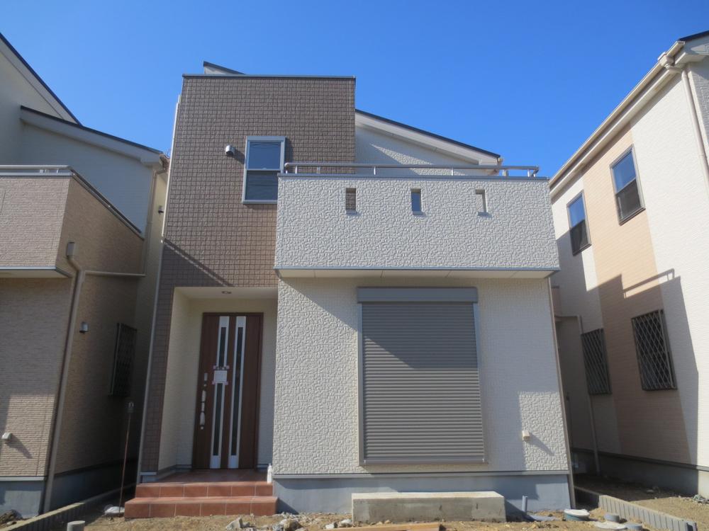 Local appearance photo. Local Building 3 (September 2013) Shooting