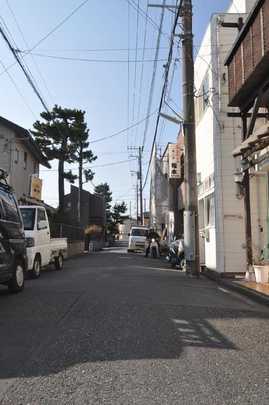 Local land photo. A quiet residential area