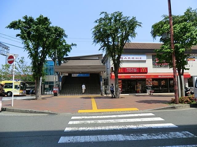 station. 880m to zengyō station