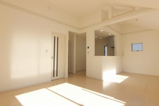 Same specifications photos (living)