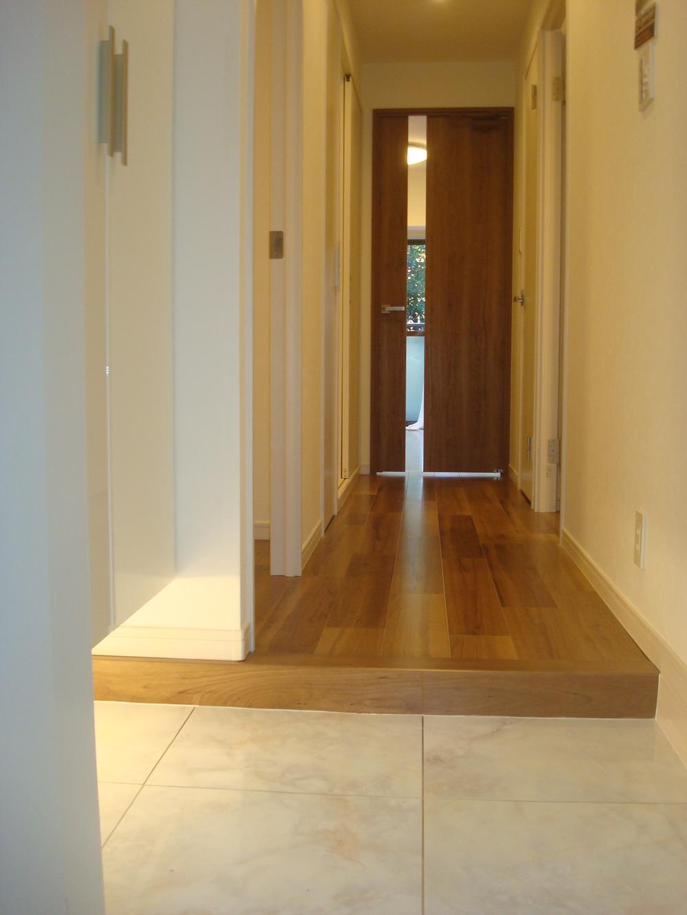 Entrance. Local (11 May 2013) Shooting