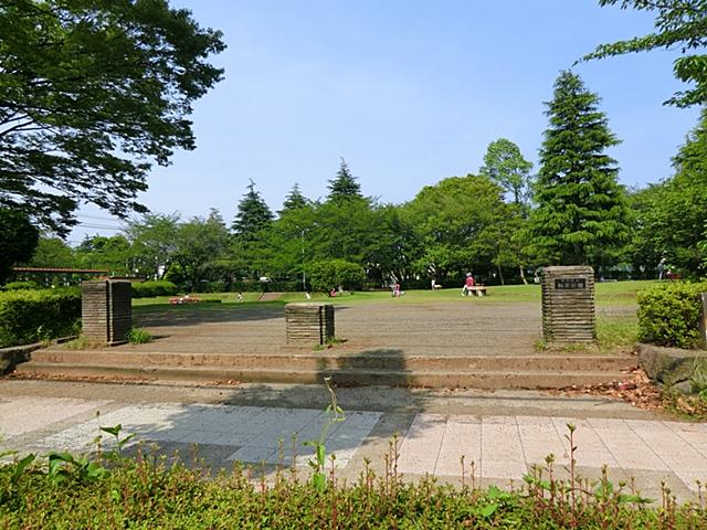 park. 745m to Kirihara park