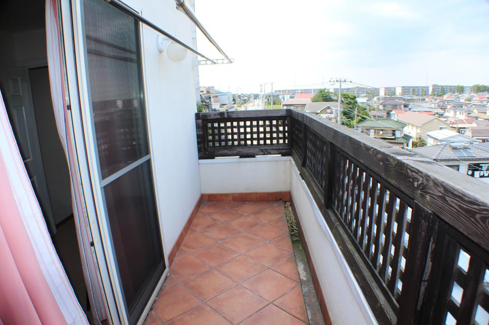 Balcony. Local (July 2013) Shooting