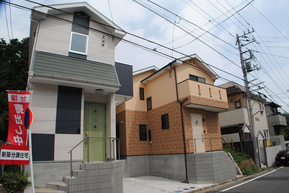 Local photos, including front road. Local (August 2013) Shooting