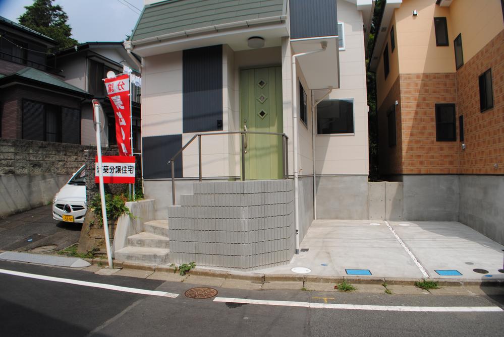 Parking lot. Local (August 2013) Shooting