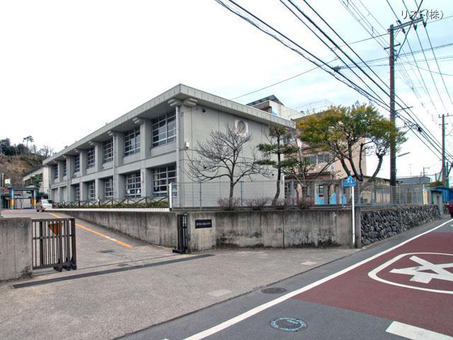 Primary school. Fujisawa Municipal Katase 60m Fujisawa Municipal Katase elementary school to elementary school Distance 60m