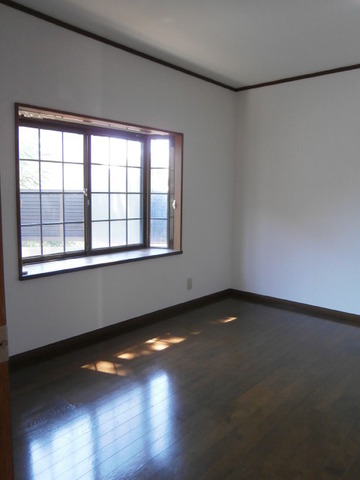 Other room space. Western-style room 6 Pledge ・ Bay window there ・ 1 Kaikaku room