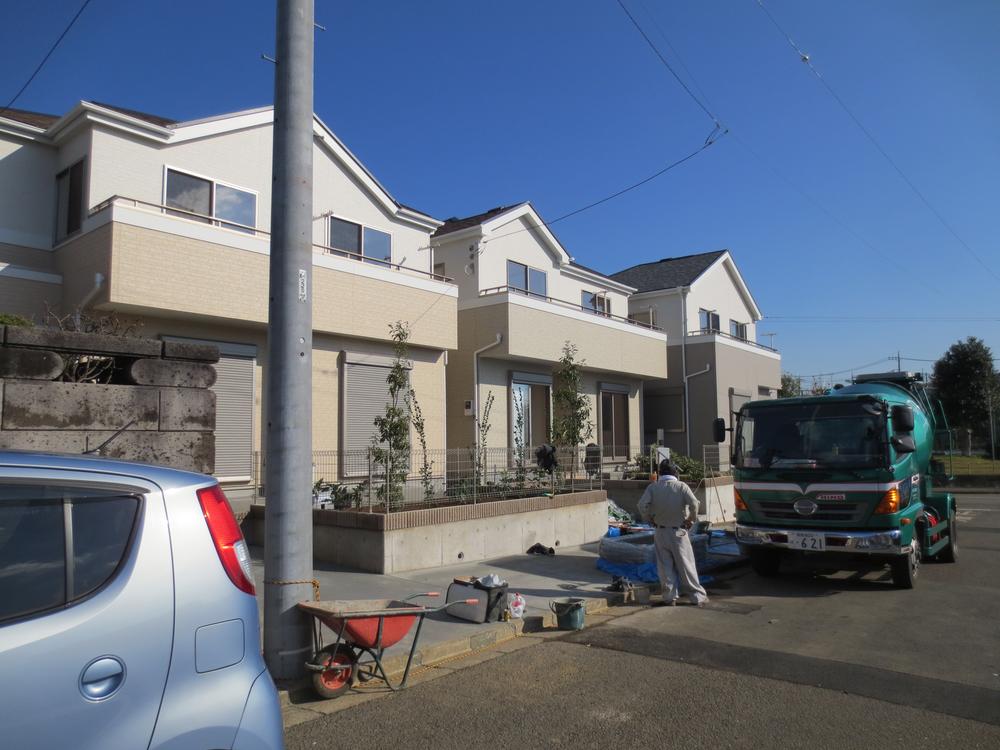 Local appearance photo. Local (11 May 2013) Shooting