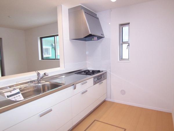 Same specifications photo (kitchen)