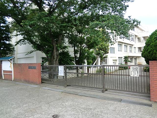 Primary school. 513m until the Fujisawa Municipal Nakazato Elementary School