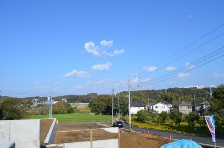 View photos from the dwelling unit. View from the site (November 2013) Shooting