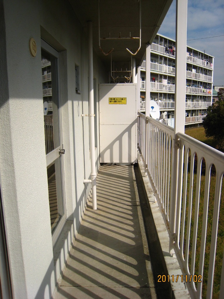 Balcony. Photo is the same type ・ It is another dwelling unit.