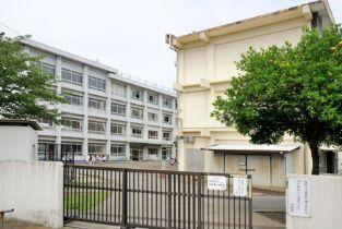 Primary school. Fujisawa Municipal Fujisawa Elementary School