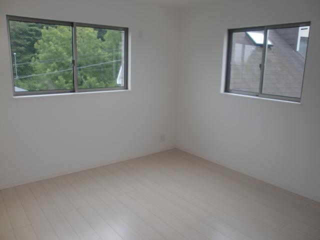 Non-living room. Indoor (July 2013) Shooting