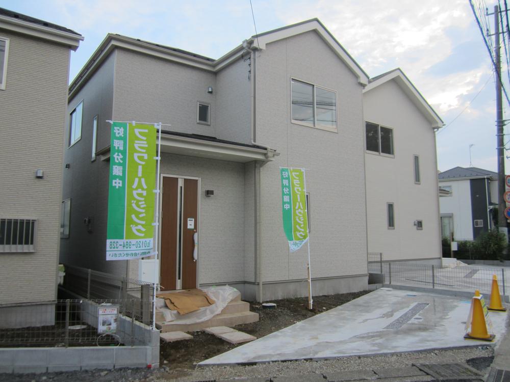 Local appearance photo. Local (11 May 2013) shooting building you can also preview at any time, so we have to complete.