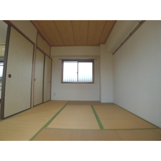 Other room space. 6 Pledge Japanese-style room.