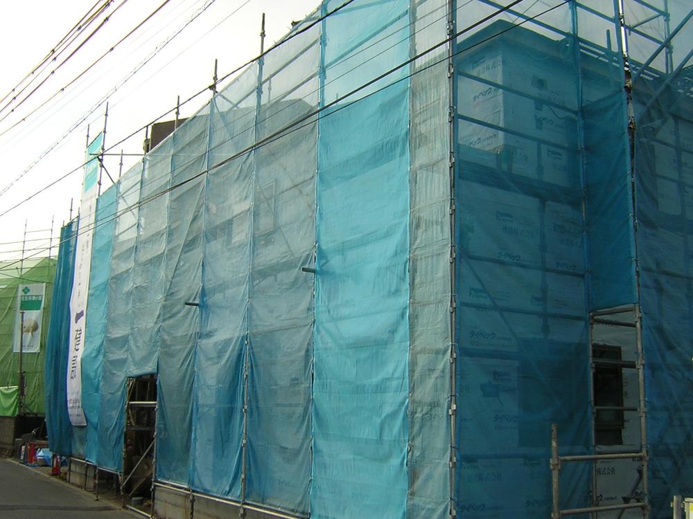 Local appearance photo. Local (11 May 2013) Shooting