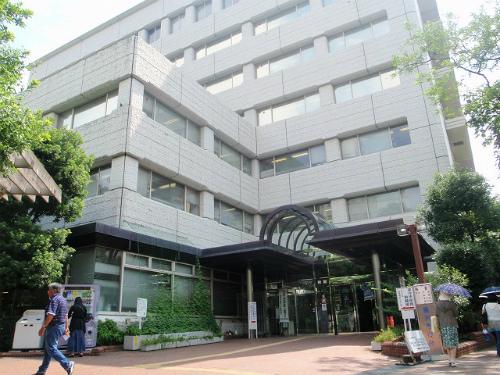 Government office. 800m to Fujisawa city hall
