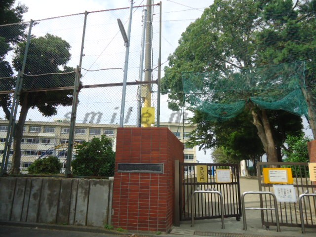 Primary school. 878m until the Fujisawa Municipal Oga elementary school (elementary school)