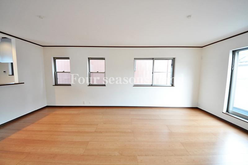 Living. Indoor (12 May 2013) Shooting 1 Building