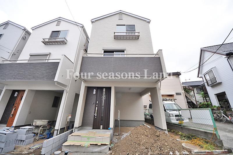 Local appearance photo. Local (12 May 2013) Shooting Building 3