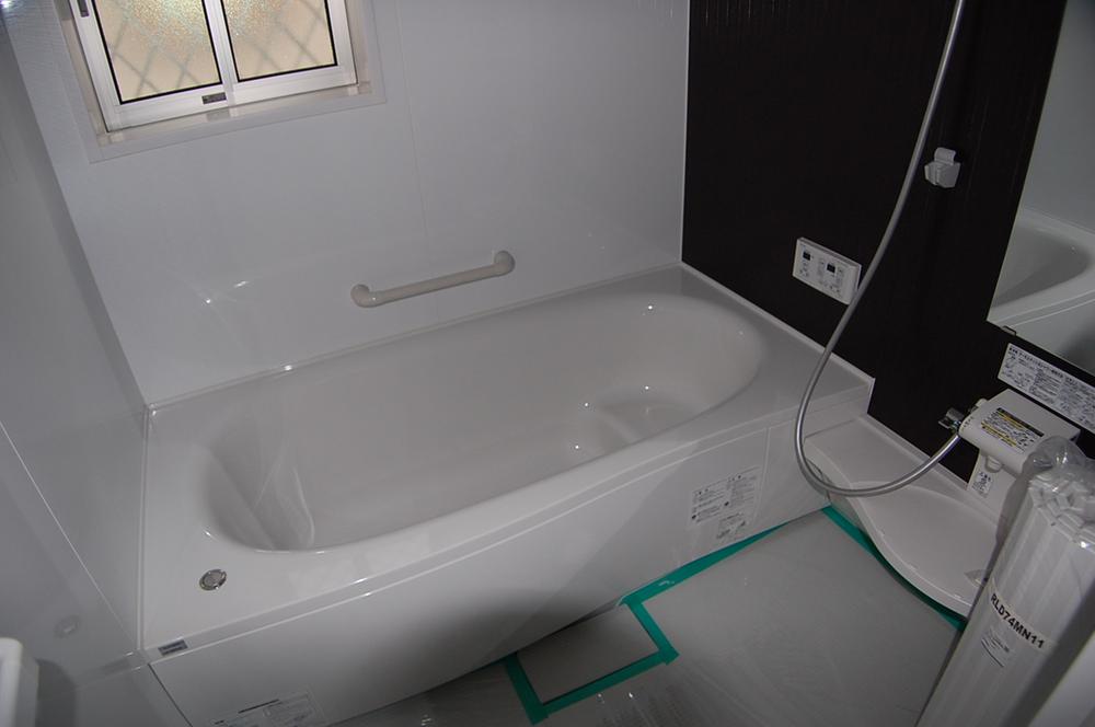 Bathroom. Indoor (10 May 2013) Shooting