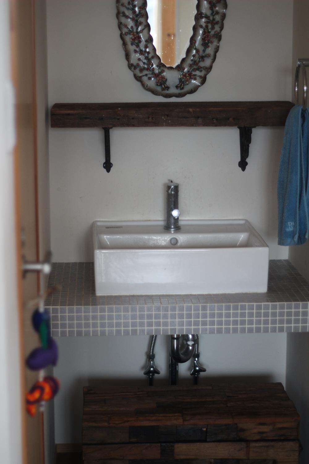 Wash basin, toilet. Local (March 2012) shooting