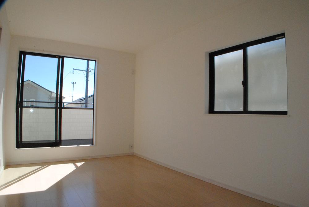 Non-living room. Indoor (September 2013) Shooting