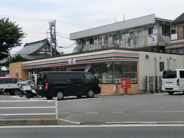 Convenience store. Seven-Eleven 53m to Fujisawa Kameino Kitamise (convenience store)