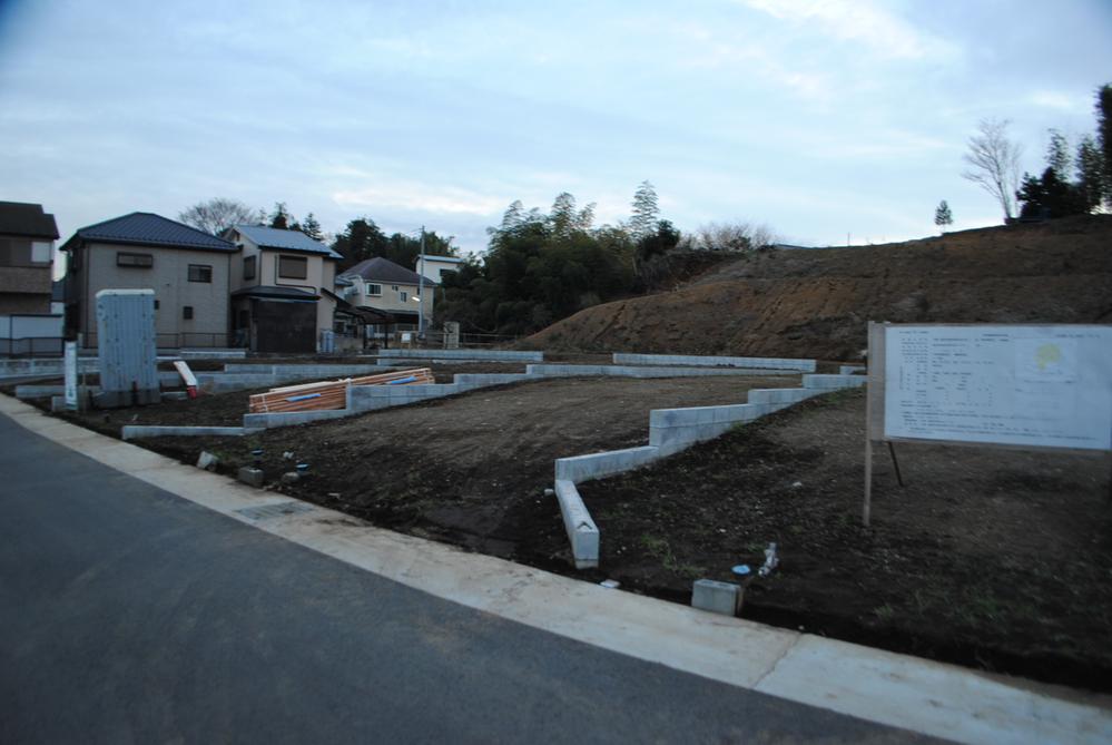 Local appearance photo. Local (12 May 2013) Shooting