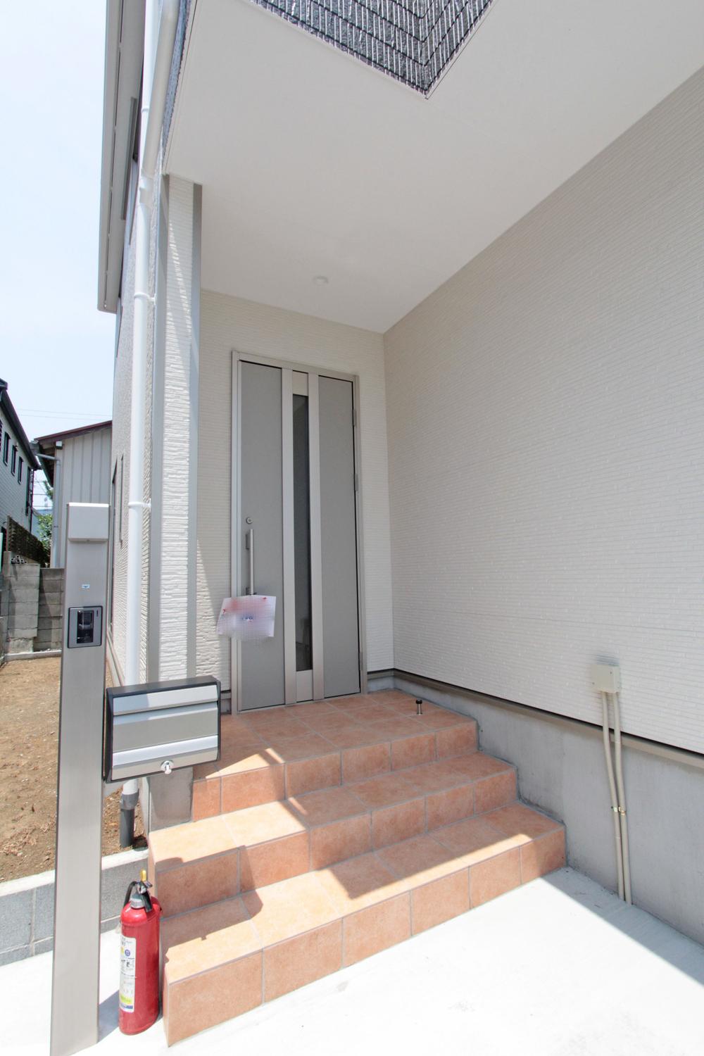 Entrance. Construction results