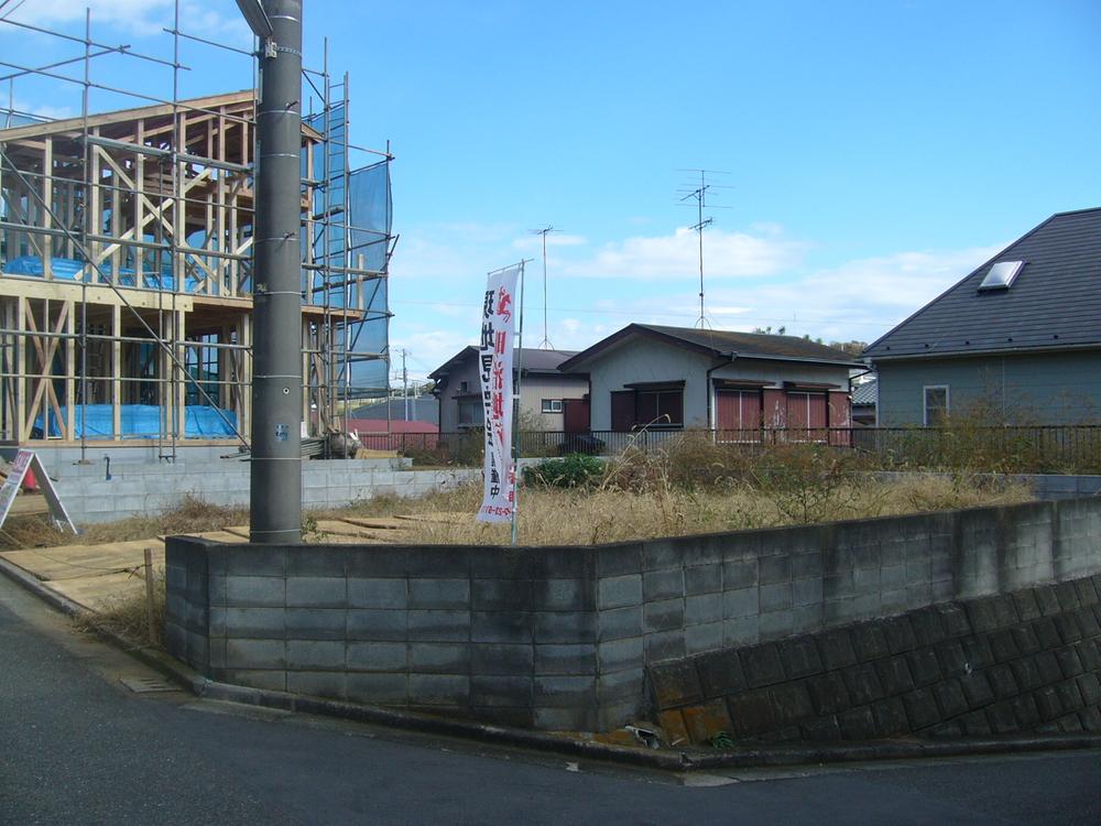 Local appearance photo. Local (11 May 2013) Shooting